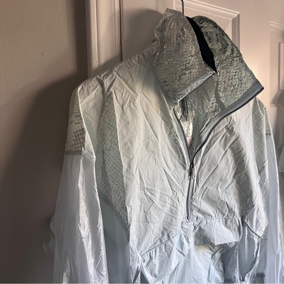 FP Movement by Free People metallic Blue lightweight windbreaker short set - Picture 4 of 15